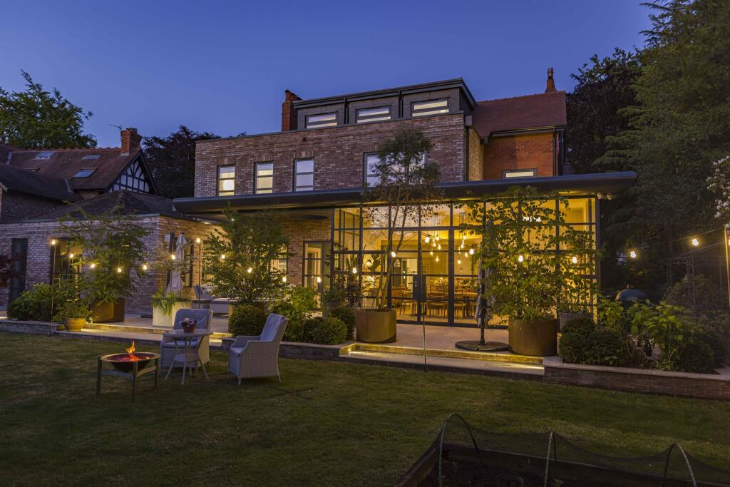 5 bedroom detached house for sale in Alan Drive, Hale, WA15